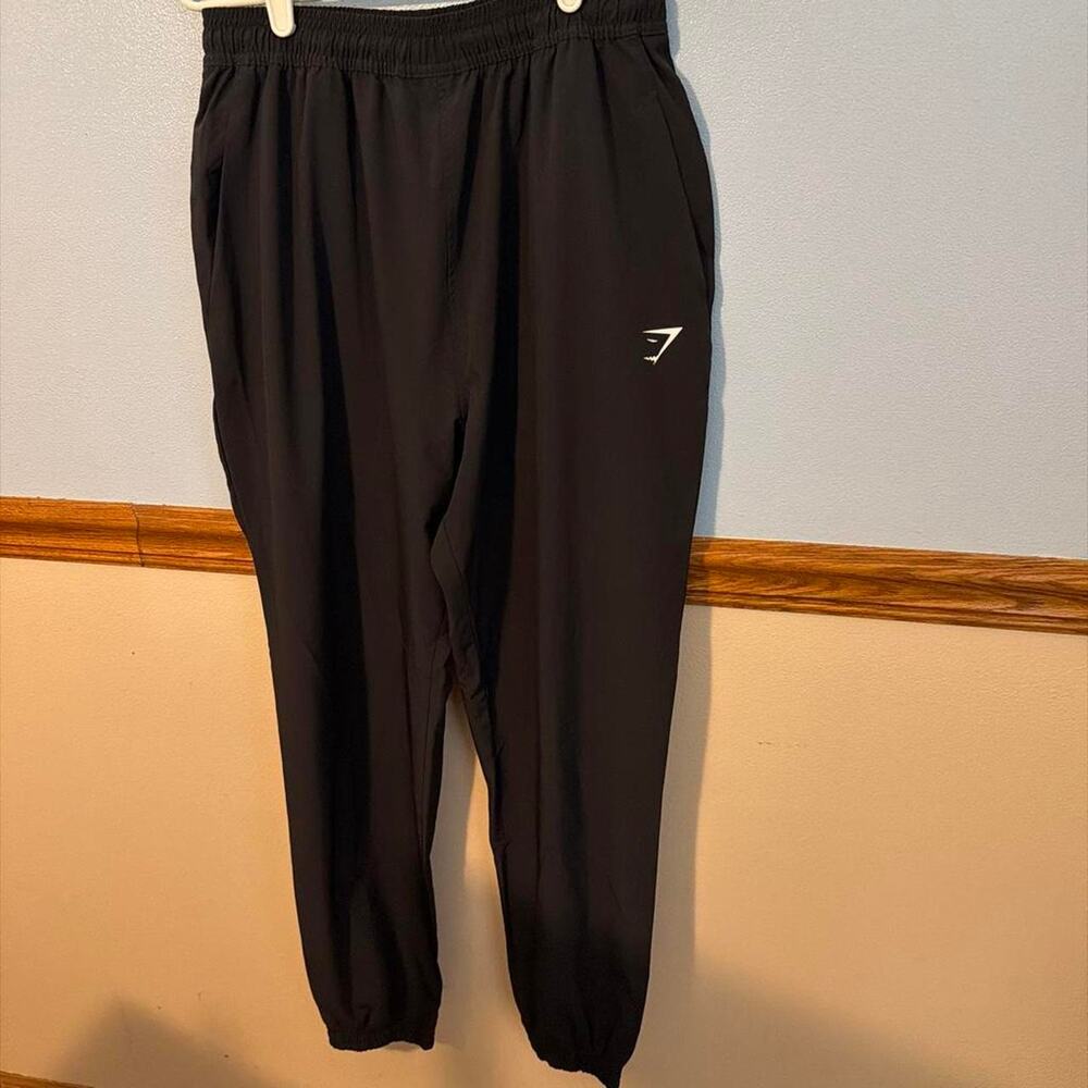 Gymshark Women's Training Woven Track Pants / Joggers - Black (Size M)